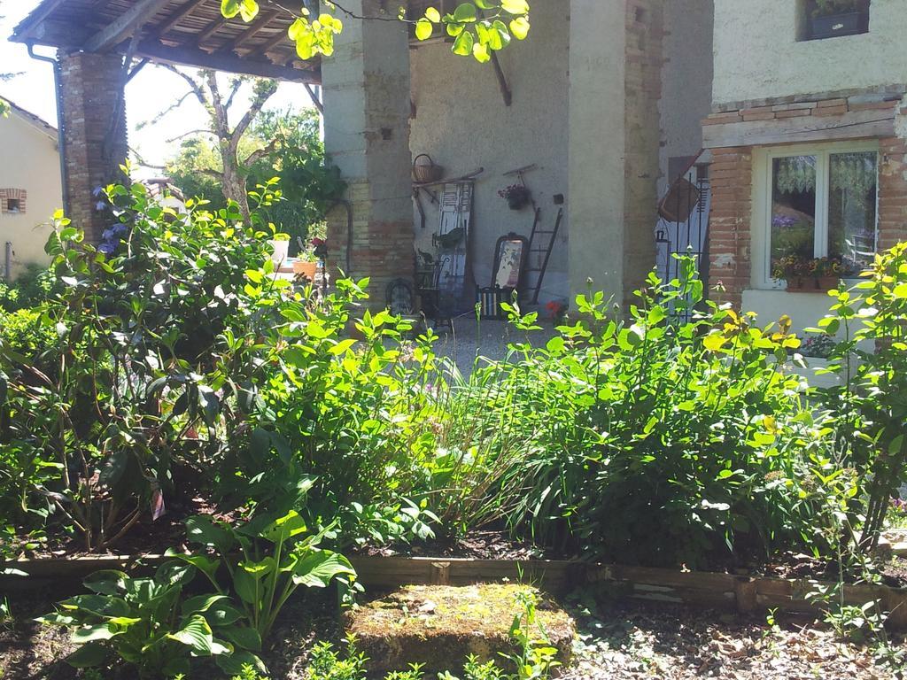 Le Clos De Saint Amour มงโตบ็อง ภายนอก รูปภาพ