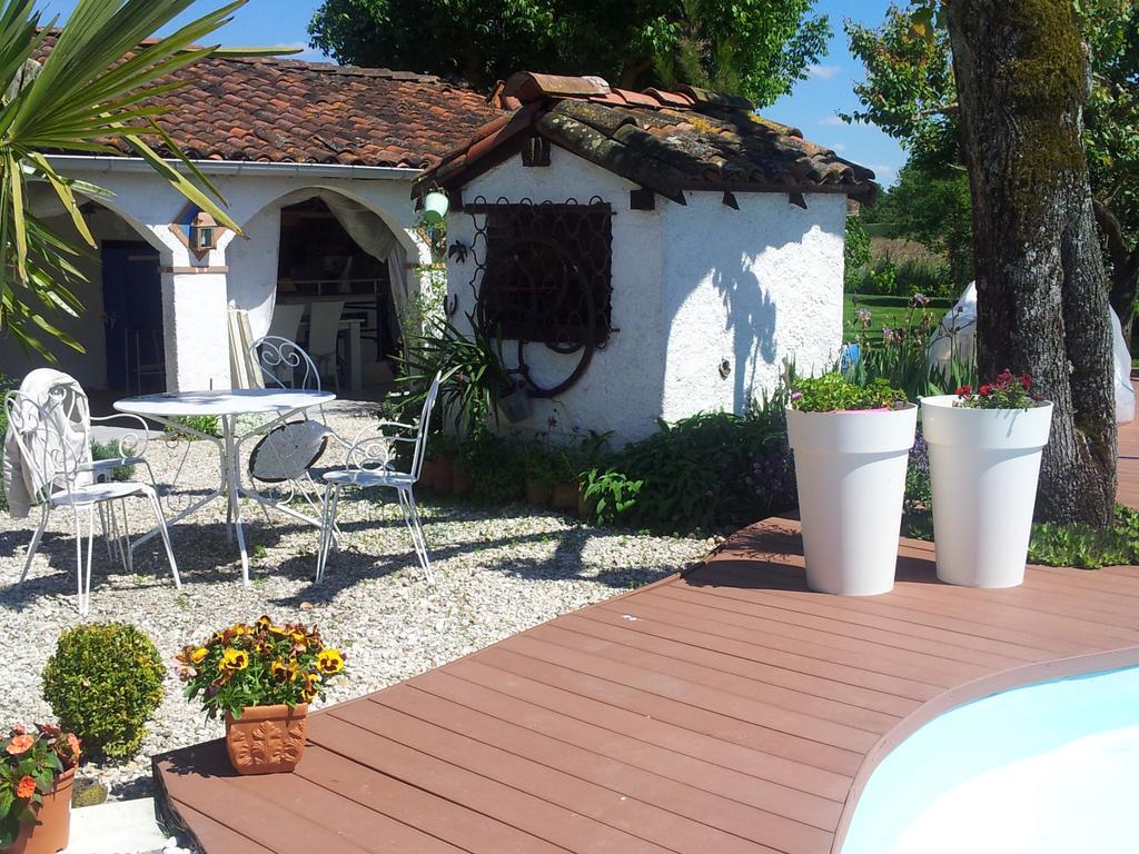 Le Clos De Saint Amour มงโตบ็อง ภายนอก รูปภาพ