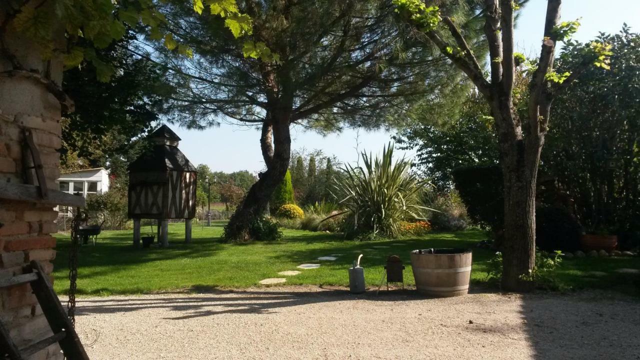 Le Clos De Saint Amour มงโตบ็อง ภายนอก รูปภาพ